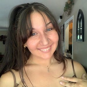 Meet your Posher, Belle